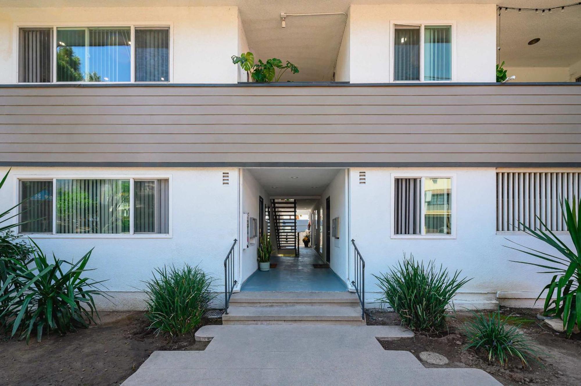 New Renovated 2B2B Apt Self Checkin Free Parking 1 Pasadena Buitenkant foto