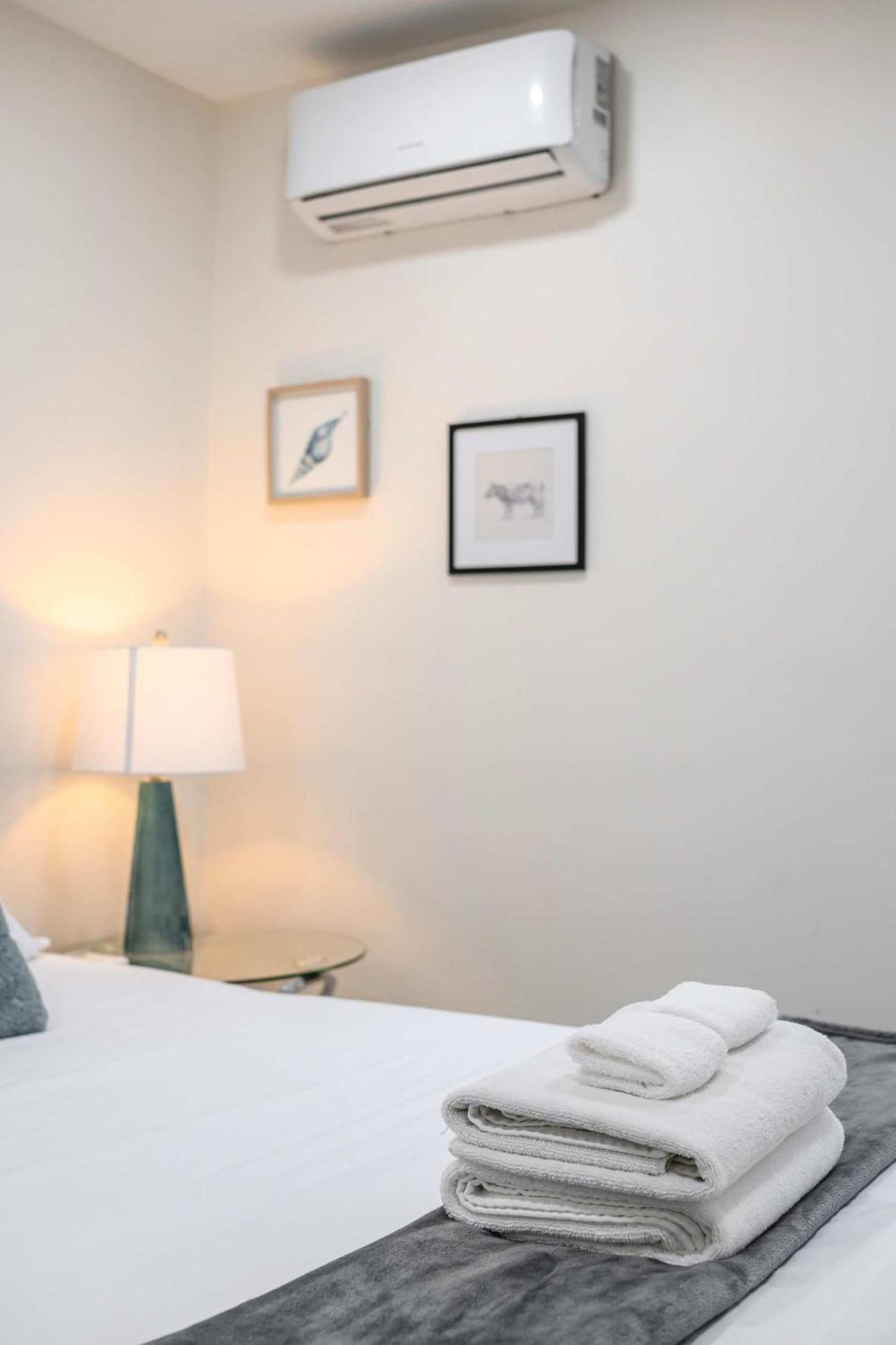 New Renovated 2B2B Apt Self Checkin Free Parking 1 Pasadena Buitenkant foto