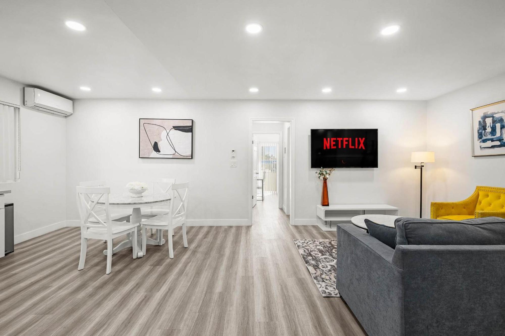 New Renovated 2B2B Apt Self Checkin Free Parking 1 Pasadena Buitenkant foto