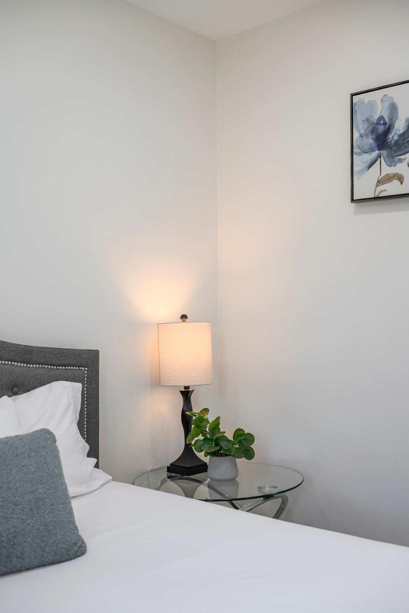 New Renovated 2B2B Apt Self Checkin Free Parking 1 Pasadena Buitenkant foto